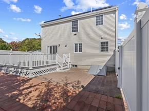 35 Grape St, Woburn MA 01801