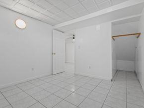 35 Grape St, Woburn MA 01801
