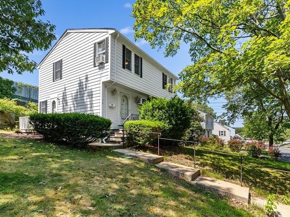 72 Hathaway Cir, Arlington MA 02476