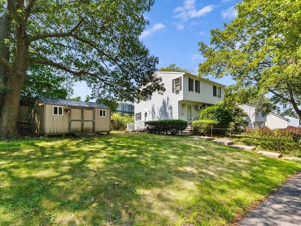 72 Hathaway Cir, Arlington MA 02476