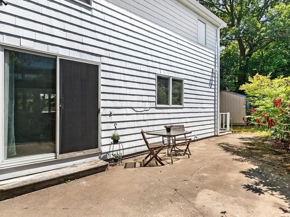 72 Hathaway Cir, Arlington MA 02476