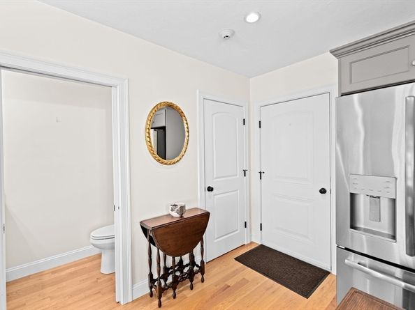 7 Sever St 2, Plymouth MA 02360