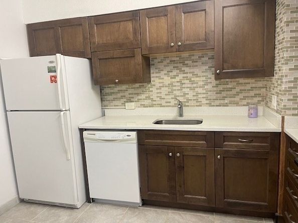 1731 Beacon St 809, Brookline MA 02445
