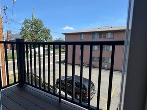160 School St 31, Waltham MA 02451
