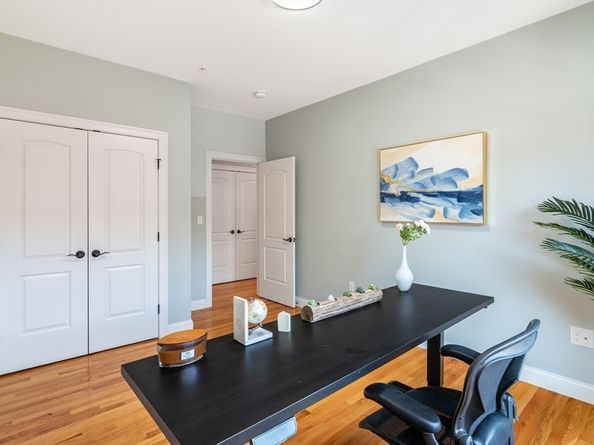 160 School St 31, Waltham MA 02451