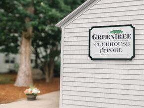 65 Greentree Ln 16, Weymouth MA 02190