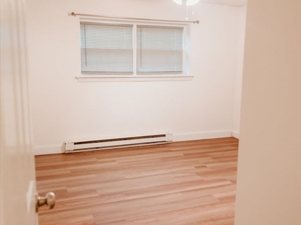 65 Greentree Ln 16, Weymouth MA 02190