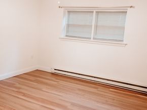 65 Greentree Ln 16, Weymouth MA 02190