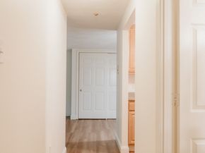 65 Greentree Ln 16, Weymouth MA 02190