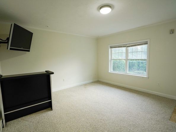 399 Sea St A, Quincy MA 02169
