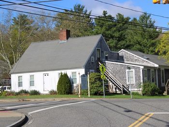 676 Bedford Street