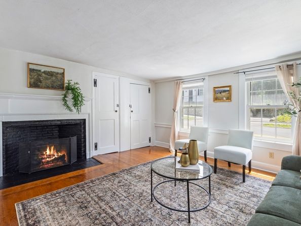 191-193 South St, Hingham MA 02043