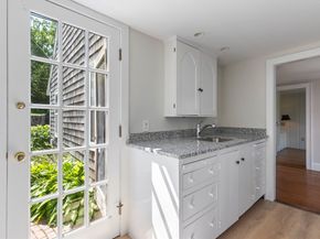 191-193 South St, Hingham MA 02043