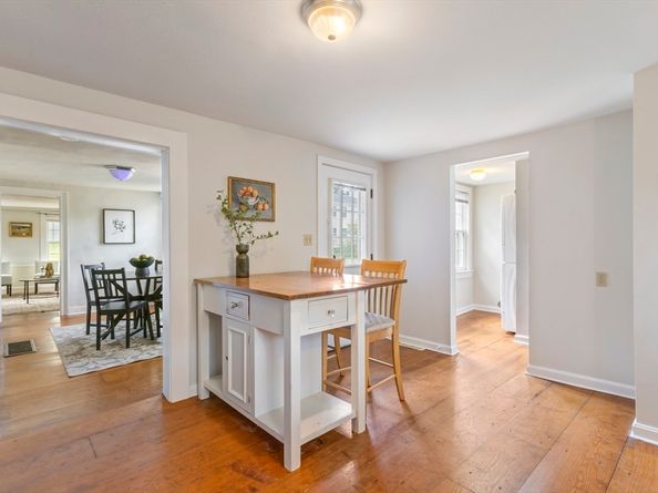 191-193 South St, Hingham MA 02043