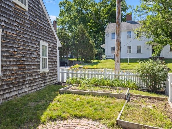 191-193 South St, Hingham MA 02043