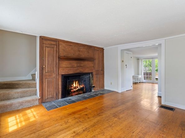 191-193 South St, Hingham MA 02043