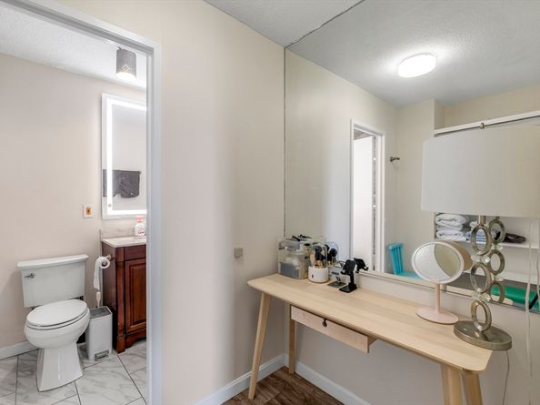 33 Pond Ave 919, Brookline MA 02445