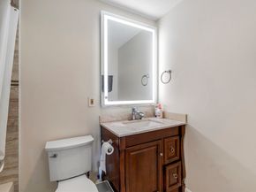 33 Pond Ave 919, Brookline MA 02445