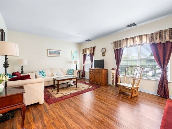 248 Main St 207, Hudson MA 01749