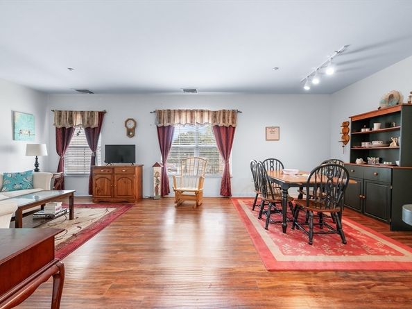 248 Main St 207, Hudson MA 01749