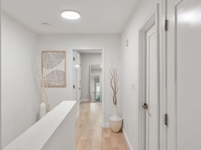 10 Denmark Ln 10, Needham MA 02492