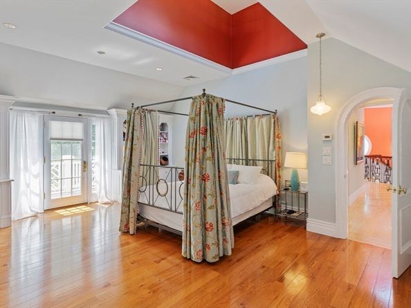 10 Andrea Drive, Hopkinton MA 01748