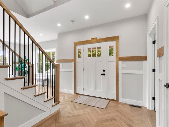 29 Beaverbrook Rd, Burlington MA 01803