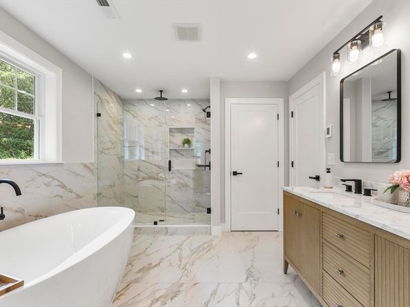 29 Beaverbrook Rd, Burlington MA 01803