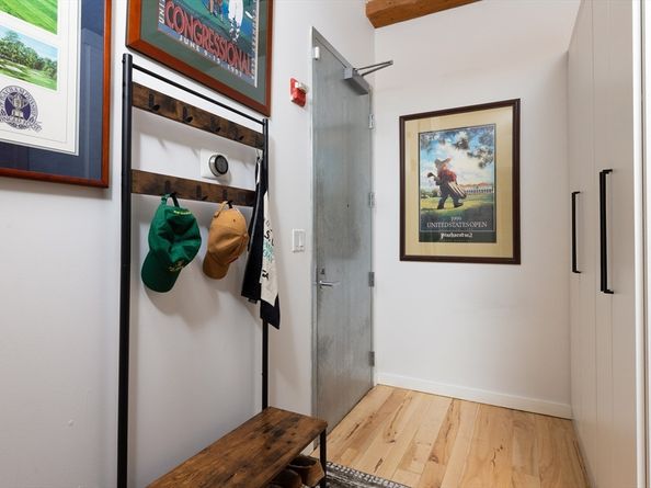 21 Wormwood St 310, Boston MA 02210