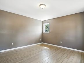 8 Shirley St, Auburn MA 01501