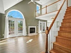 8 Shirley St, Auburn MA 01501