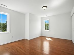 8 Shirley St, Auburn MA 01501