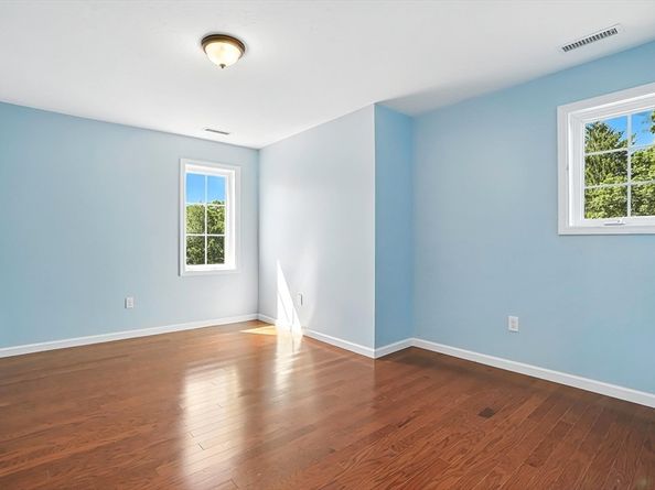8 Shirley St, Auburn MA 01501
