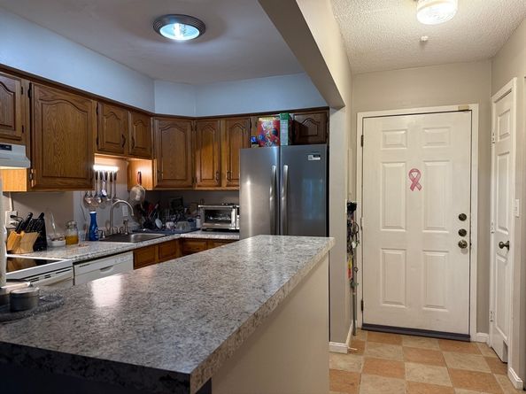 4975 Washington St 305, Boston MA 02132