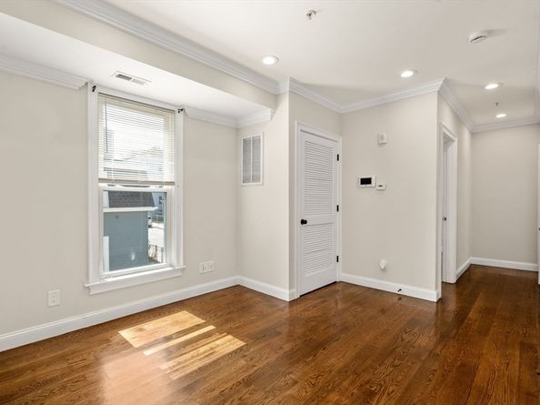 39-41 W Walnut Park, Boston MA 02119