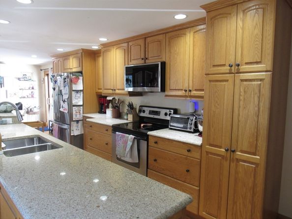 2767 Providence Rd, Northbridge MA 01534