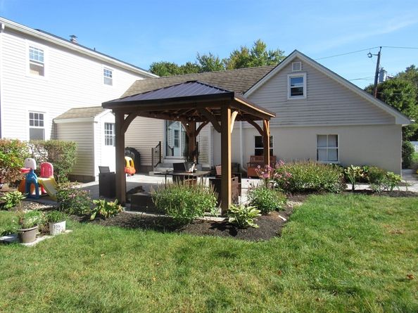 2767 Providence Rd, Northbridge MA 01534