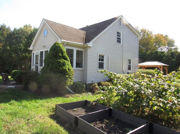 2767 Providence Rd, Northbridge MA 01534