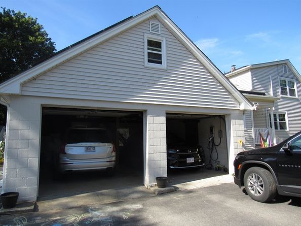 2767 Providence Rd, Northbridge MA 01534