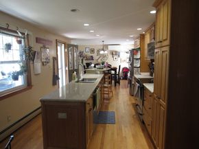 2767 Providence Rd, Northbridge MA 01534