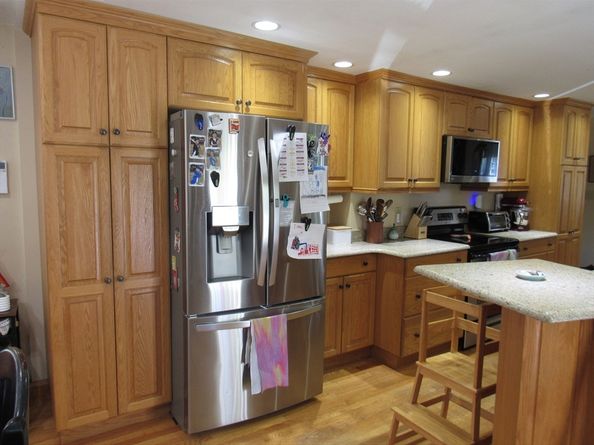 2767 Providence Rd, Northbridge MA 01534