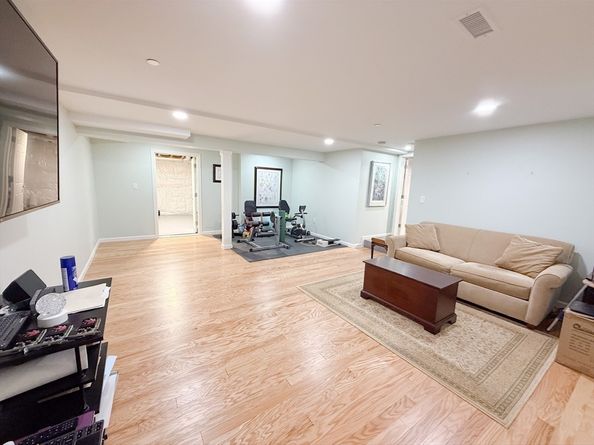 95 Brooksmont Dr 26, Holliston MA 01746