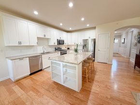 95 Brooksmont Dr 26, Holliston MA 01746