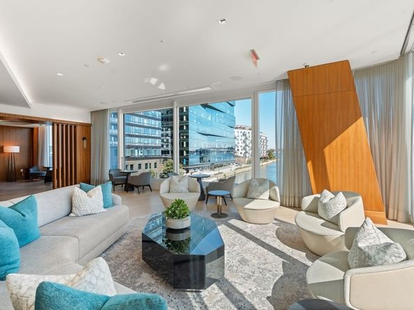 150 Seaport Blvd. 8A, Boston MA 02210