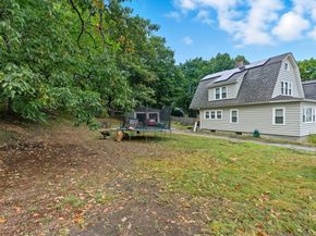 62 Hancock St, Fitchburg MA 01420