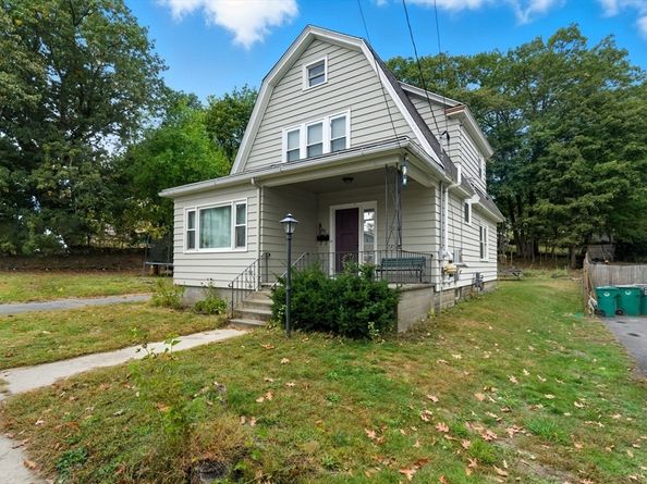 62 Hancock St, Fitchburg MA 01420