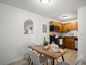 12 Arizona Ter 2, Arlington MA 02474
