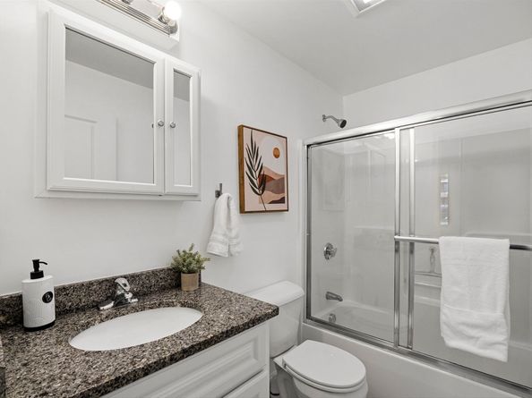 12 Arizona Ter 2, Arlington MA 02474