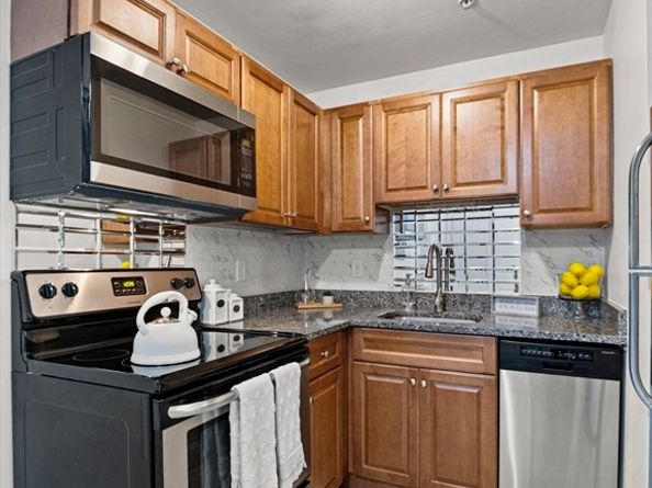 12 Arizona Ter 2, Arlington MA 02474