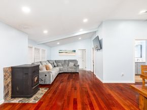 39 Graves Rd, Lynn MA 01904